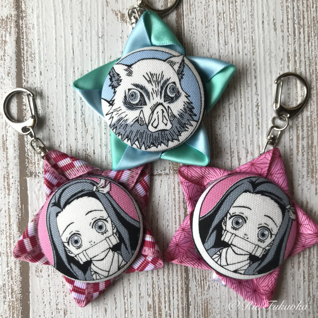 鬼滅の刃スターロゼットキーホルダーの画像