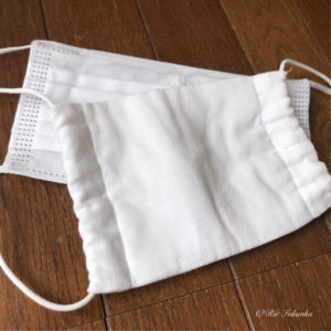 不織布マスクとガーゼマスク